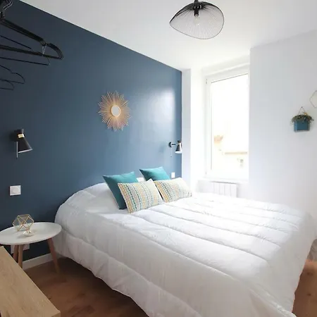 Apartment 3 Pieces A 50 Metres Du Bord De *
